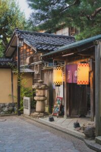 自由研究で小学生が「お店の仕事」を調べる際のポイントは？